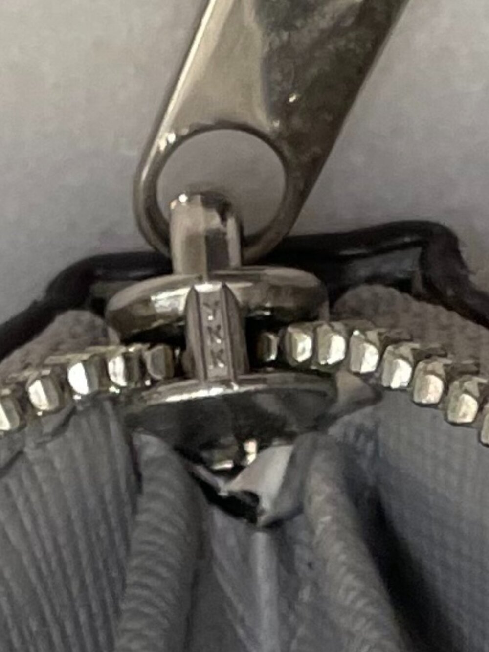 Coach Gray Snakeskin Leather Accordion Style Zip Around Wallet - Picture 15 of 16